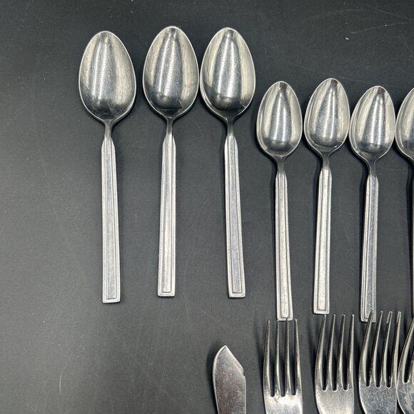 20 Pieces Sonnet Stainless Silverware Flatware replacement Forks Knives Spoons - Picture 3 of 7